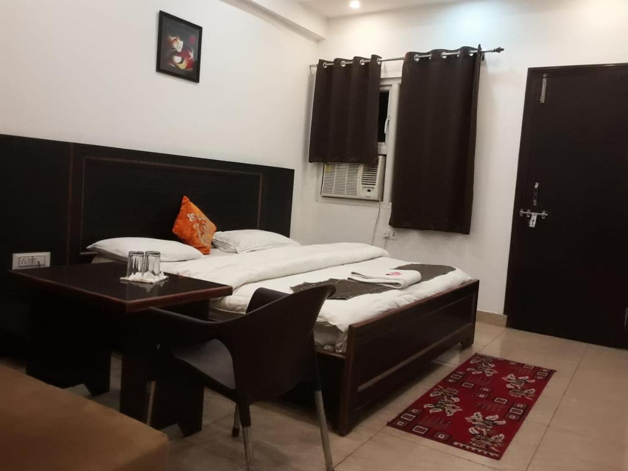 Hotel Rajshree Tanakpur Экстерьер фото