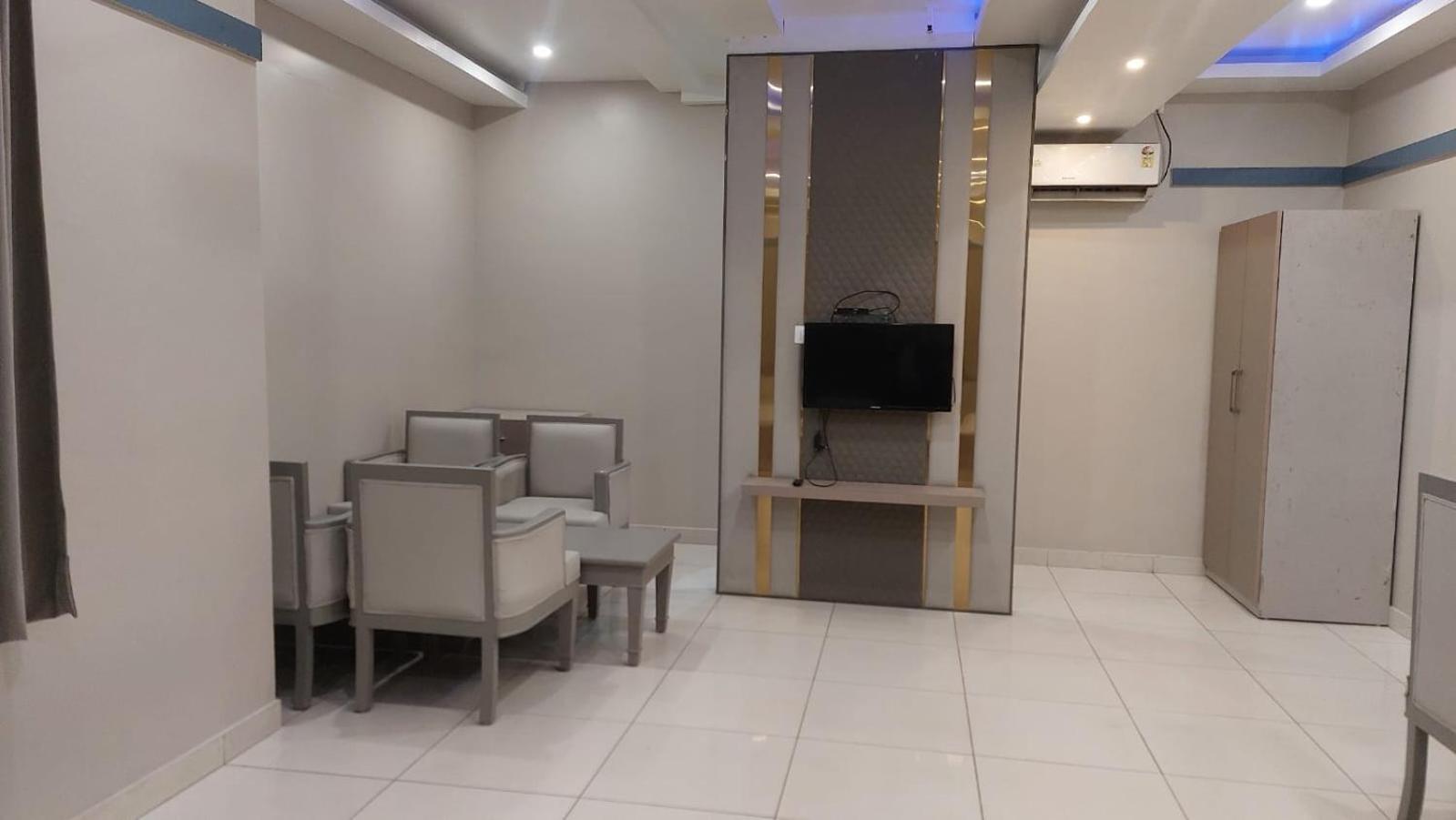 Hotel Rajshree Tanakpur Экстерьер фото