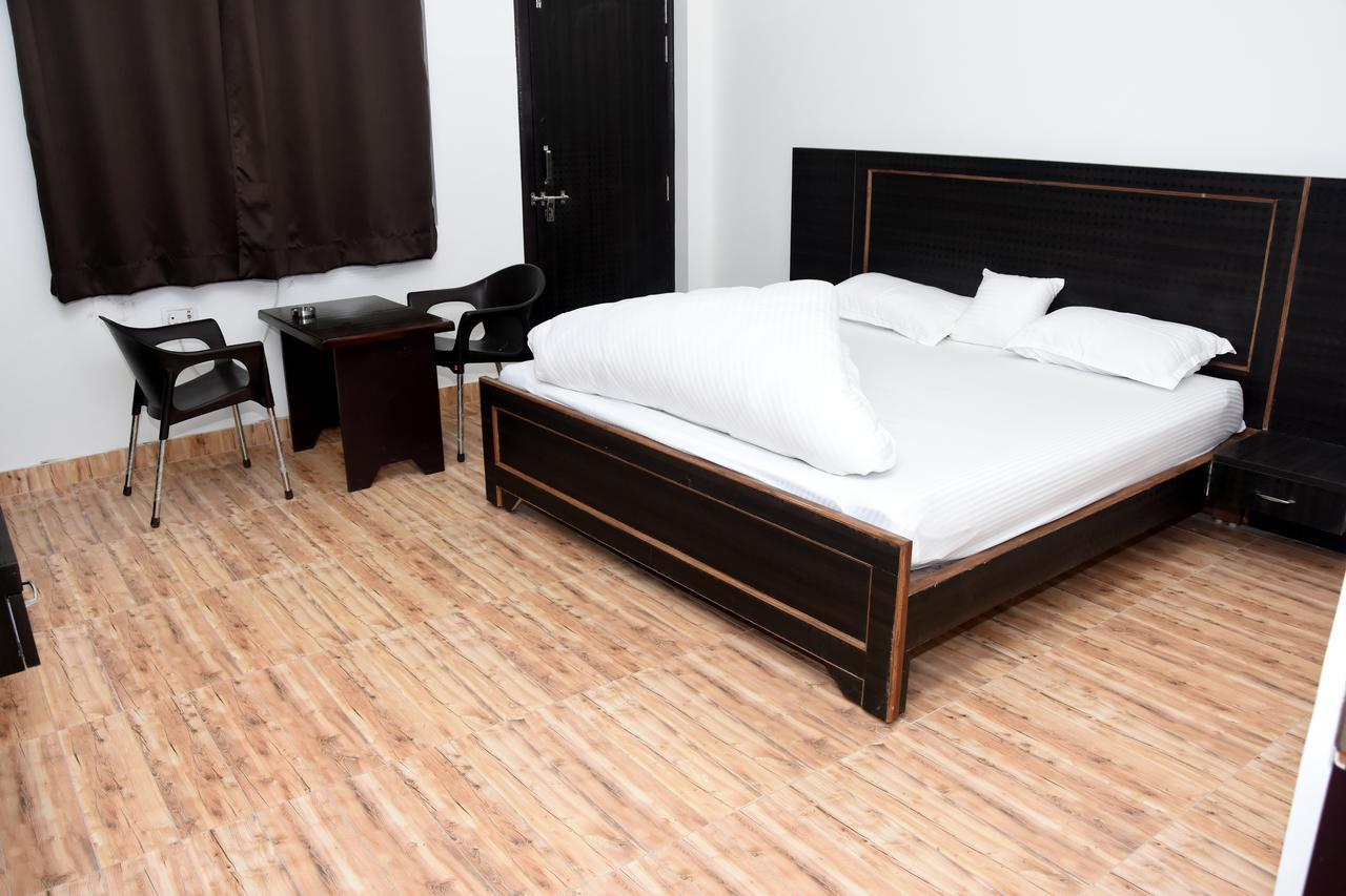 Hotel Rajshree Tanakpur Экстерьер фото
