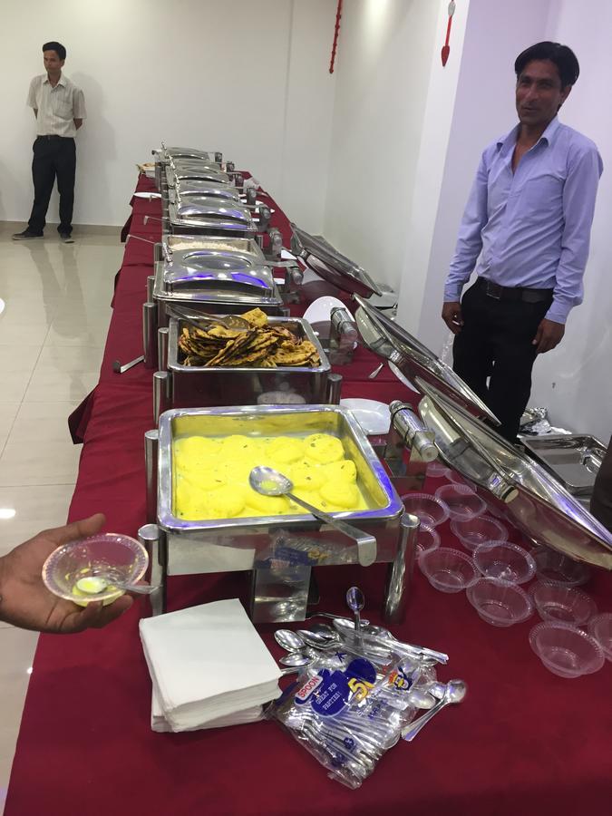 Hotel Rajshree Tanakpur Экстерьер фото